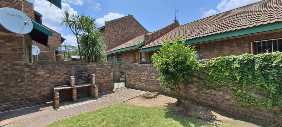 To Let 2 Bedroom Property for Rent in Pretorius Kloof Free State